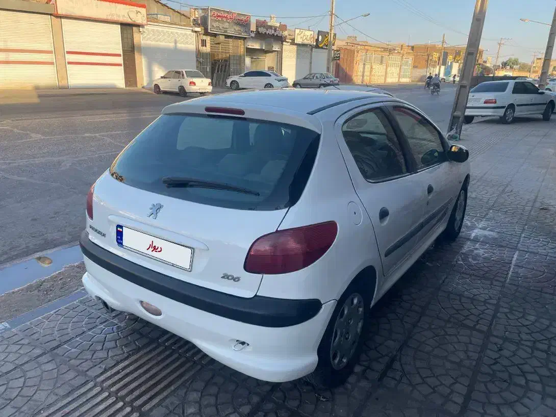 پژو 206 تیپ 3 - 1390