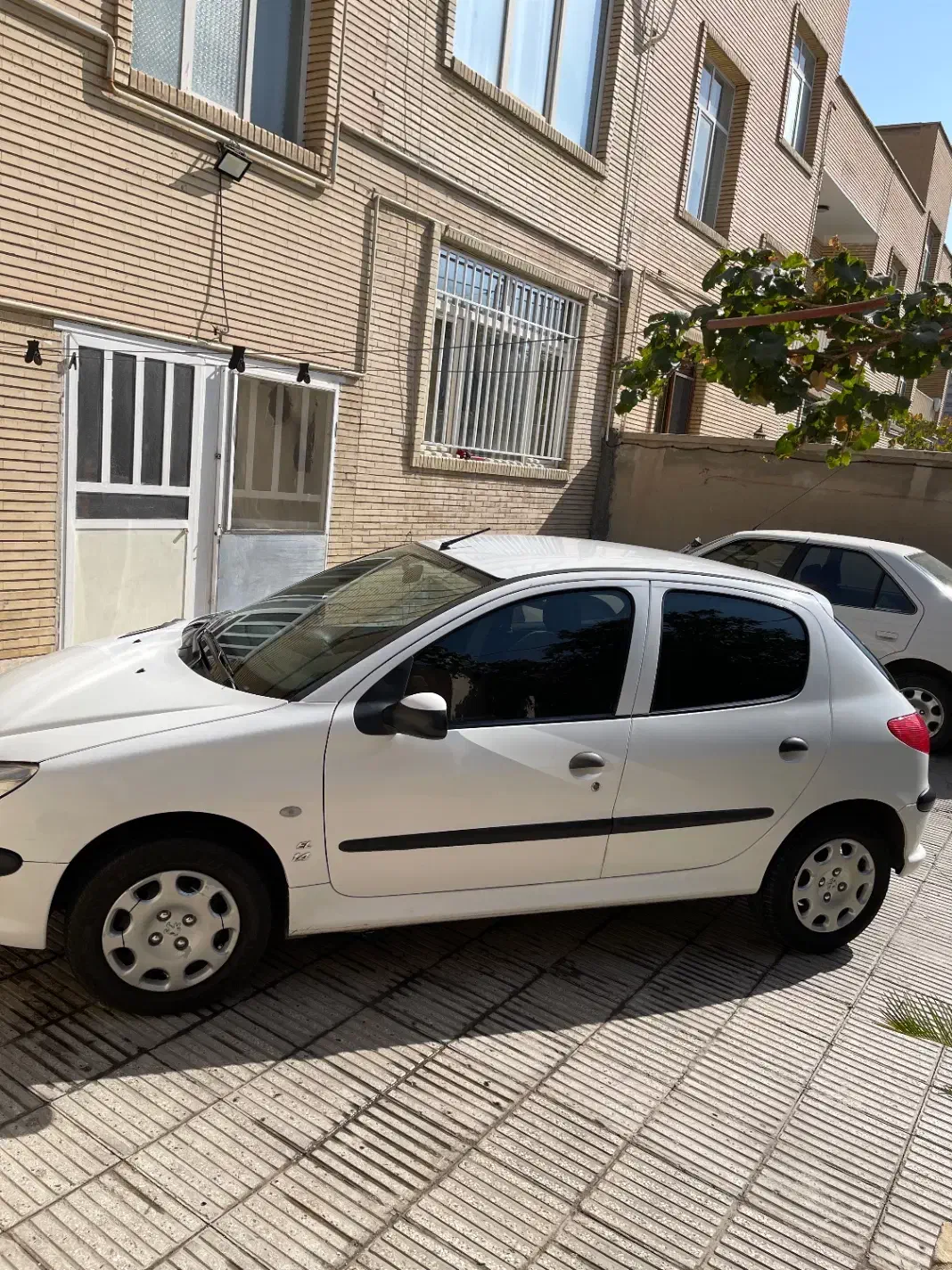 پژو 206 تیپ 2 - 1397