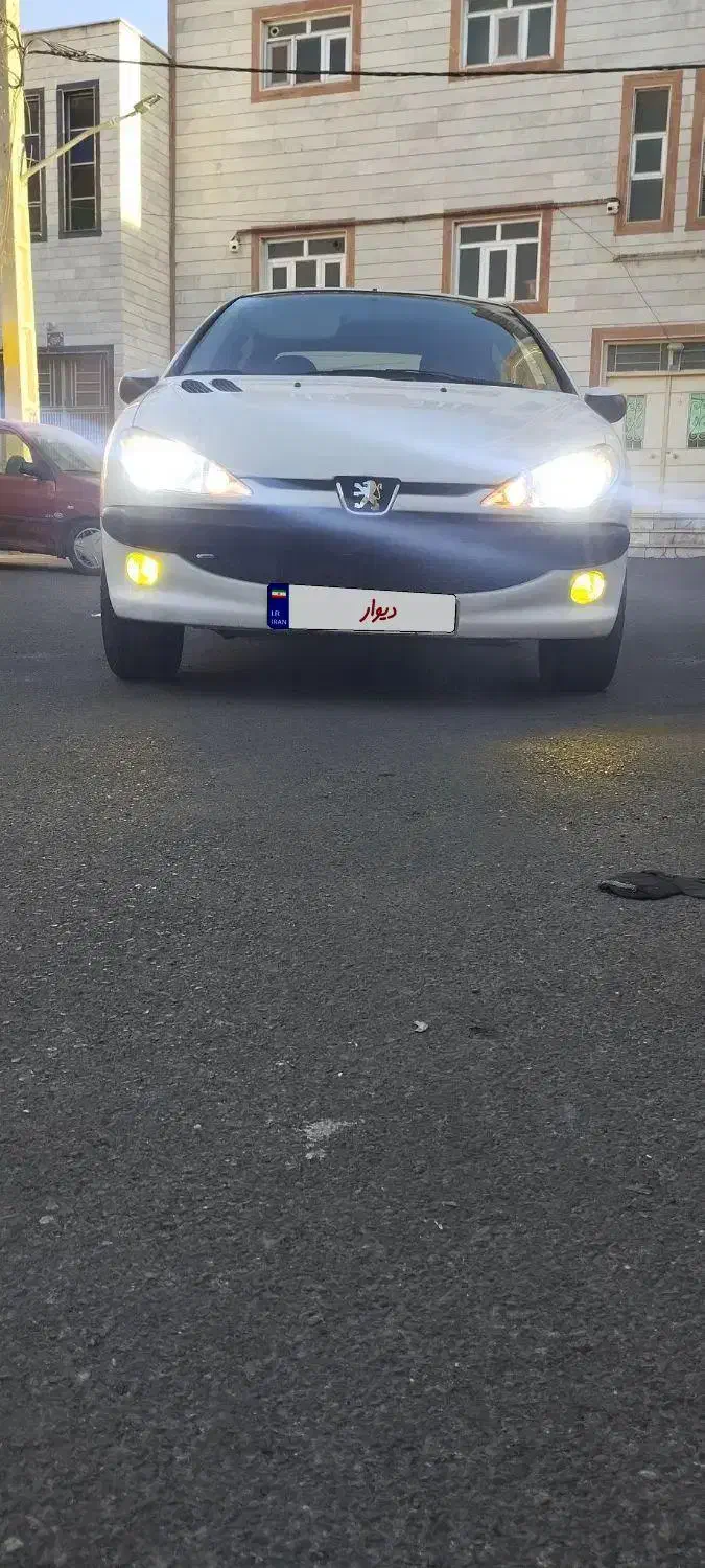 پژو ۲۰۶ صندوق دار v8 - 1393