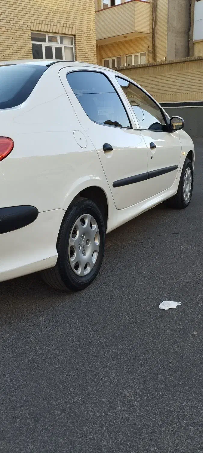 پژو ۲۰۶ صندوق دار v8 - 1393