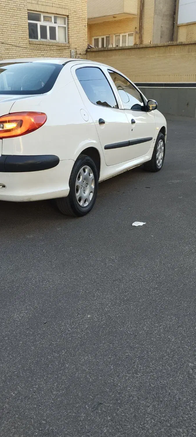 پژو ۲۰۶ صندوق دار v8 - 1393