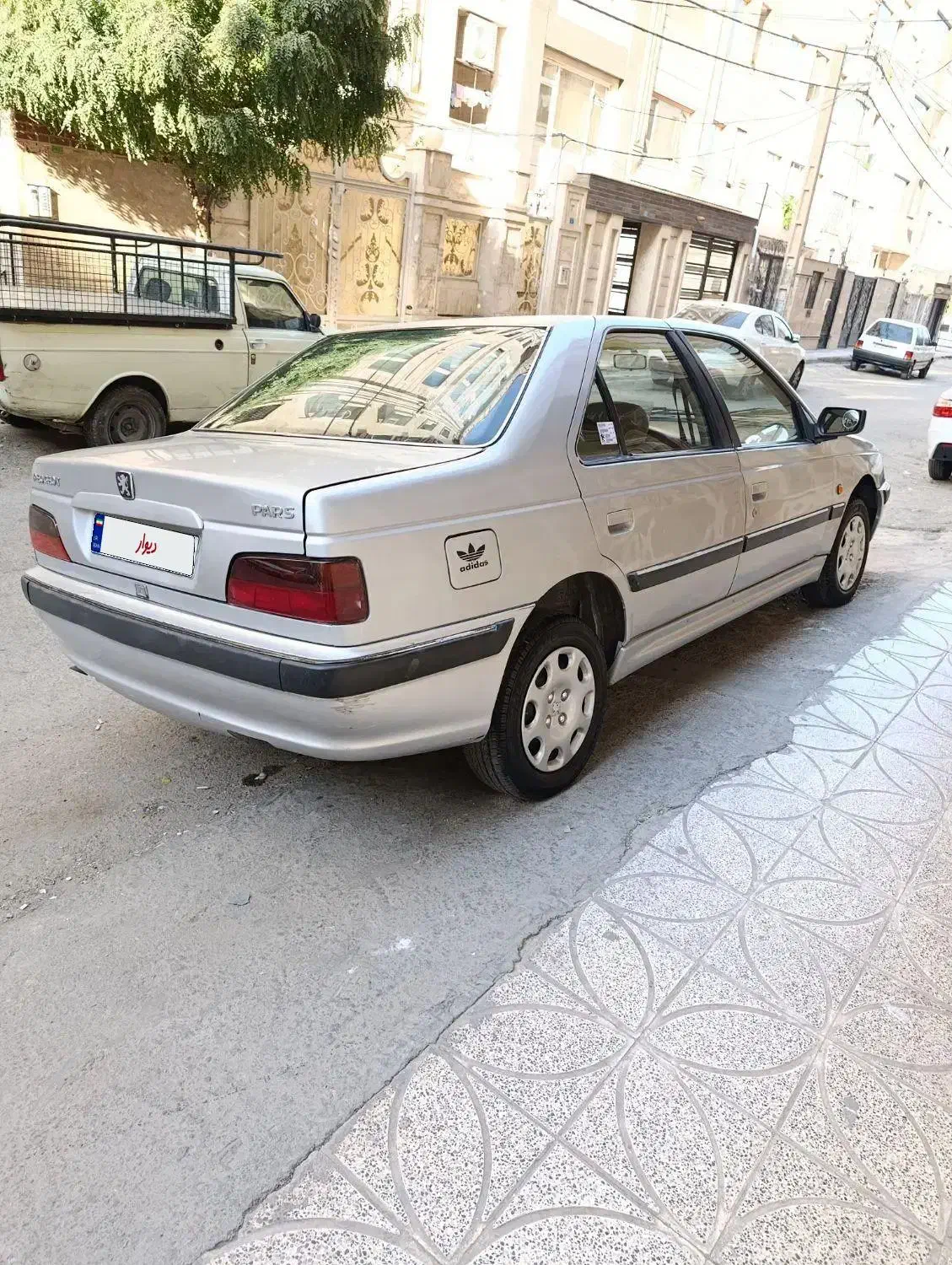 پژو پارس سال - 1385