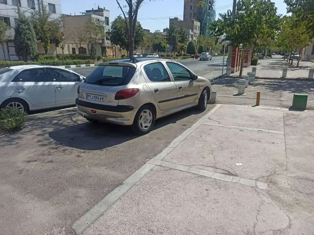 پژو 206 تیپ 2 - 1383