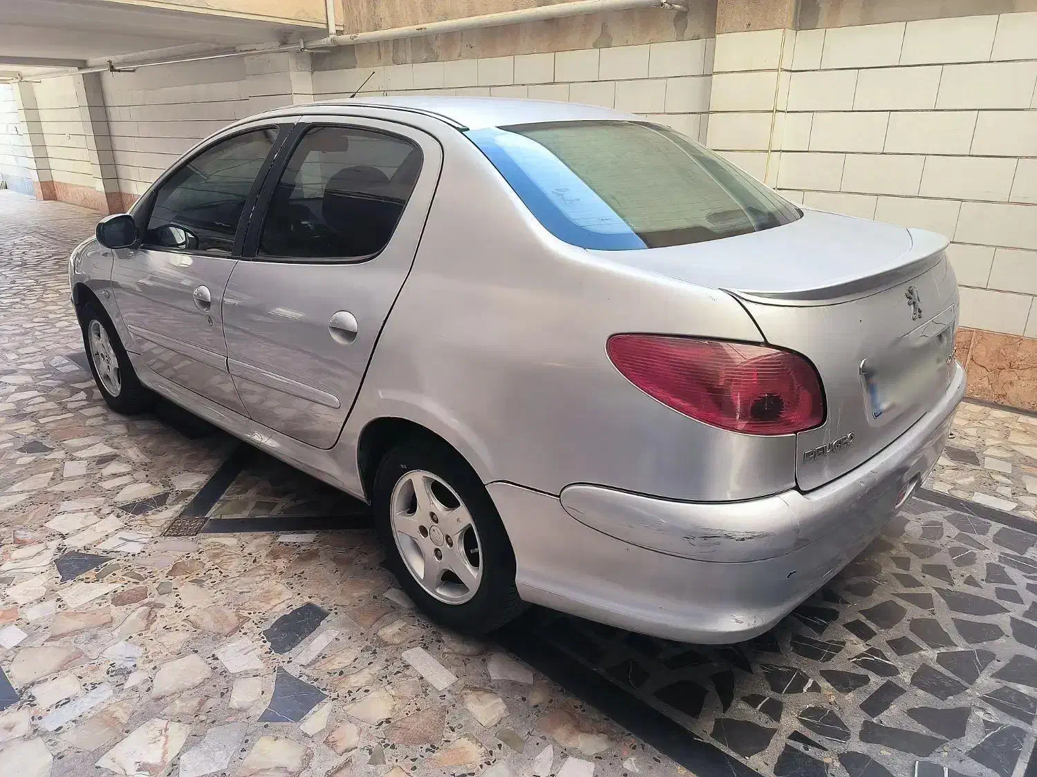 پژو ۲۰۶ صندوق دار v19 - 1389