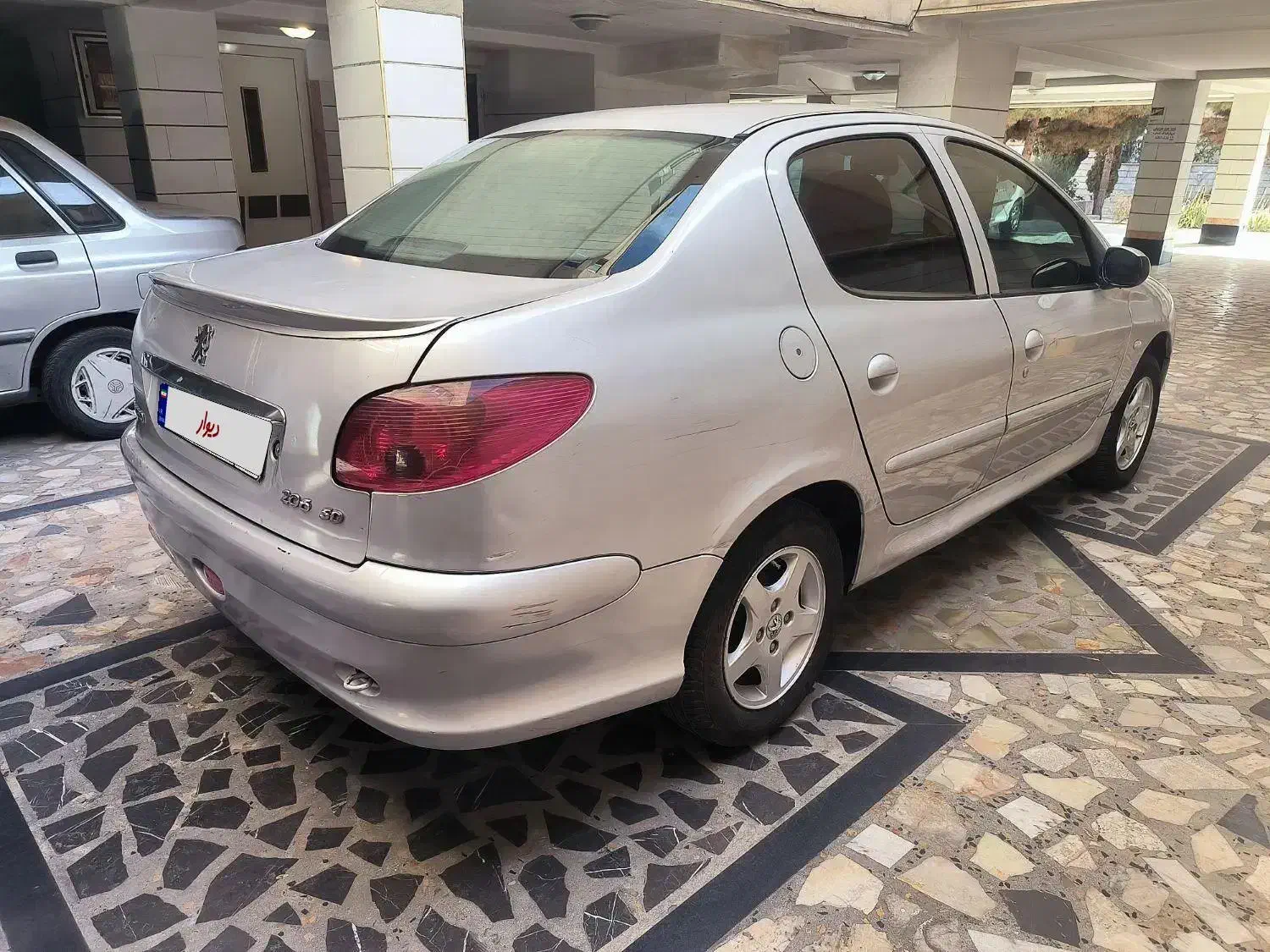 پژو ۲۰۶ صندوق دار v19 - 1389