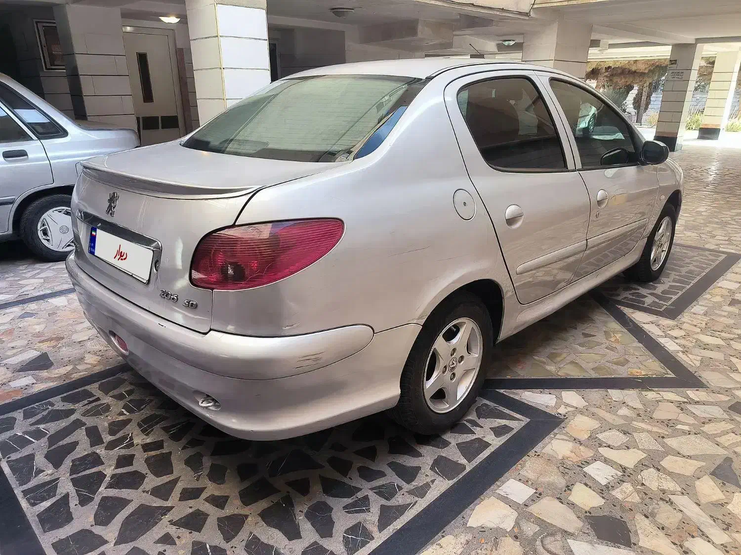 پژو ۲۰۶ صندوق دار v19 - 1389