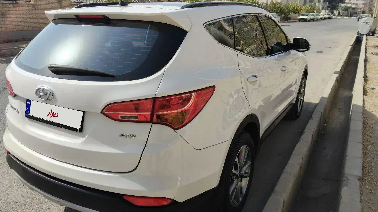 هیوندای سانتافه جی‌ال‌اس ۲.۴ GDI دو دیفرانسیل - 2015