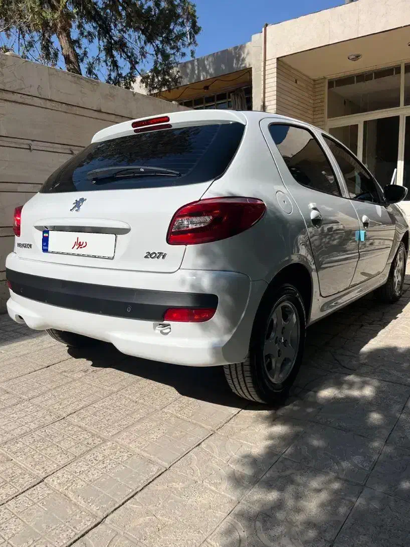 پژو 207 اتوماتیک TU5P - 1403