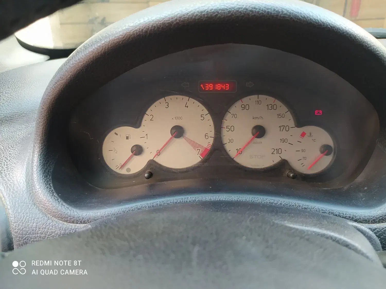 پژو ۲۰۶ صندوق دار v8 - 1386