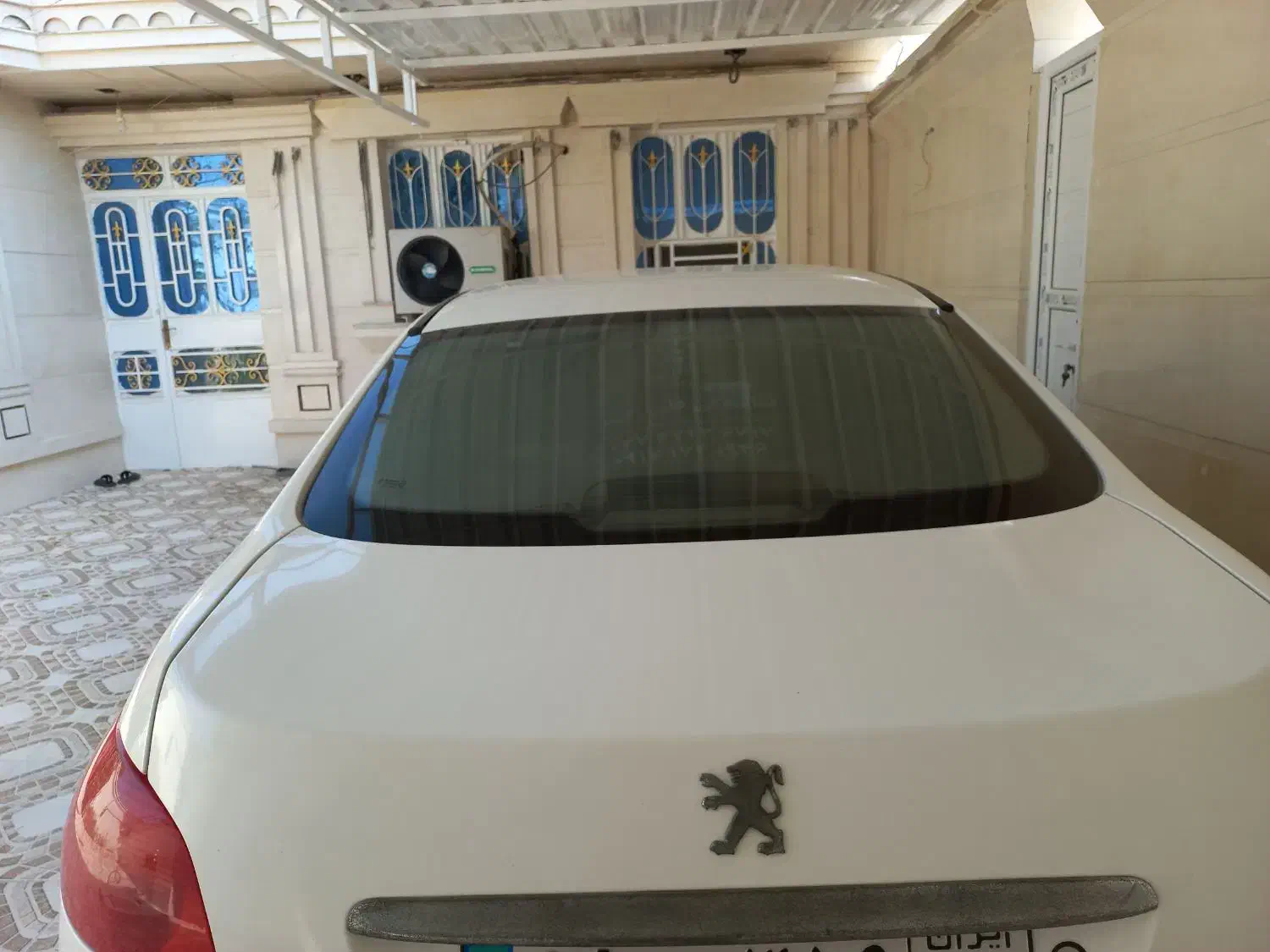 پژو ۲۰۶ صندوق دار v8 - 1396