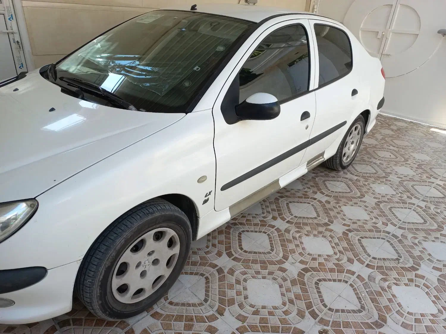 پژو ۲۰۶ صندوق دار v8 - 1396