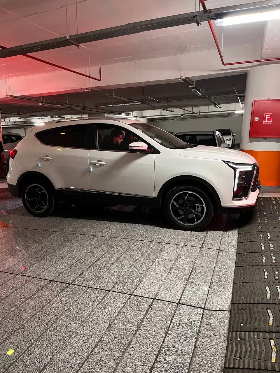 کی ام سی X5 ۱.۵ لیتر توربو - 2025