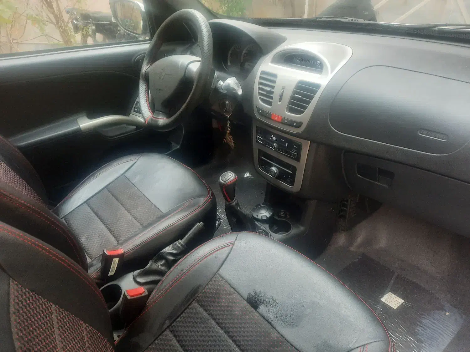 کوییک R دنده‌ای - 1402