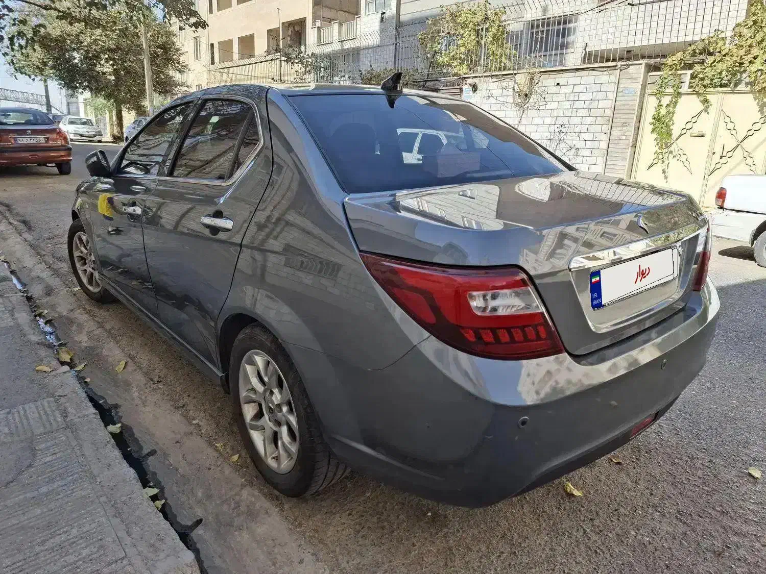 دنا پلاس توربو اتوماتیک - 1401