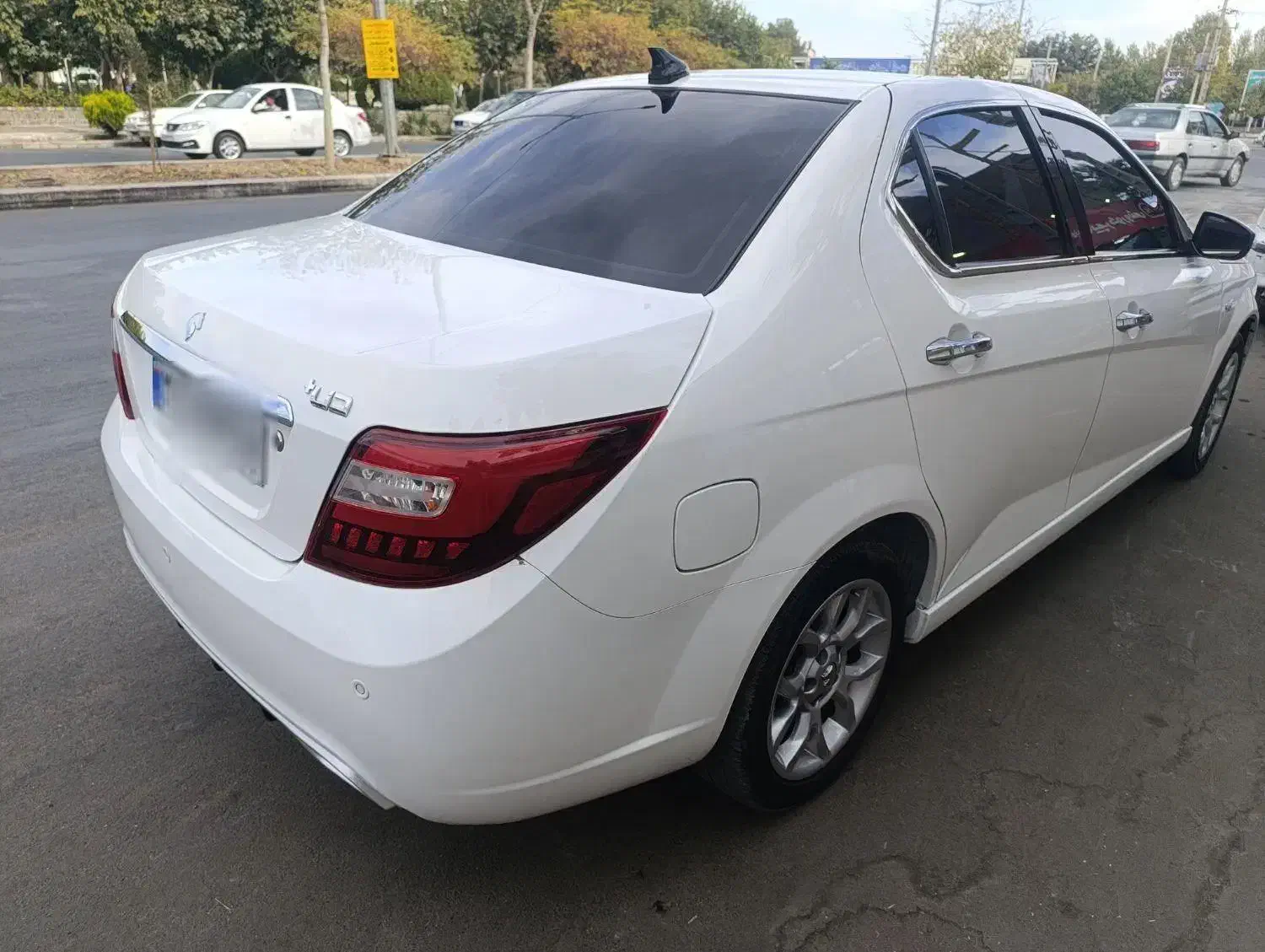 دنا پلاس توربو اتوماتیک - 1401