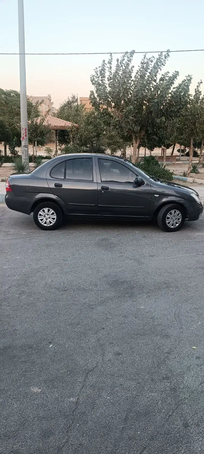 تیبا صندوق دار EX - 1396