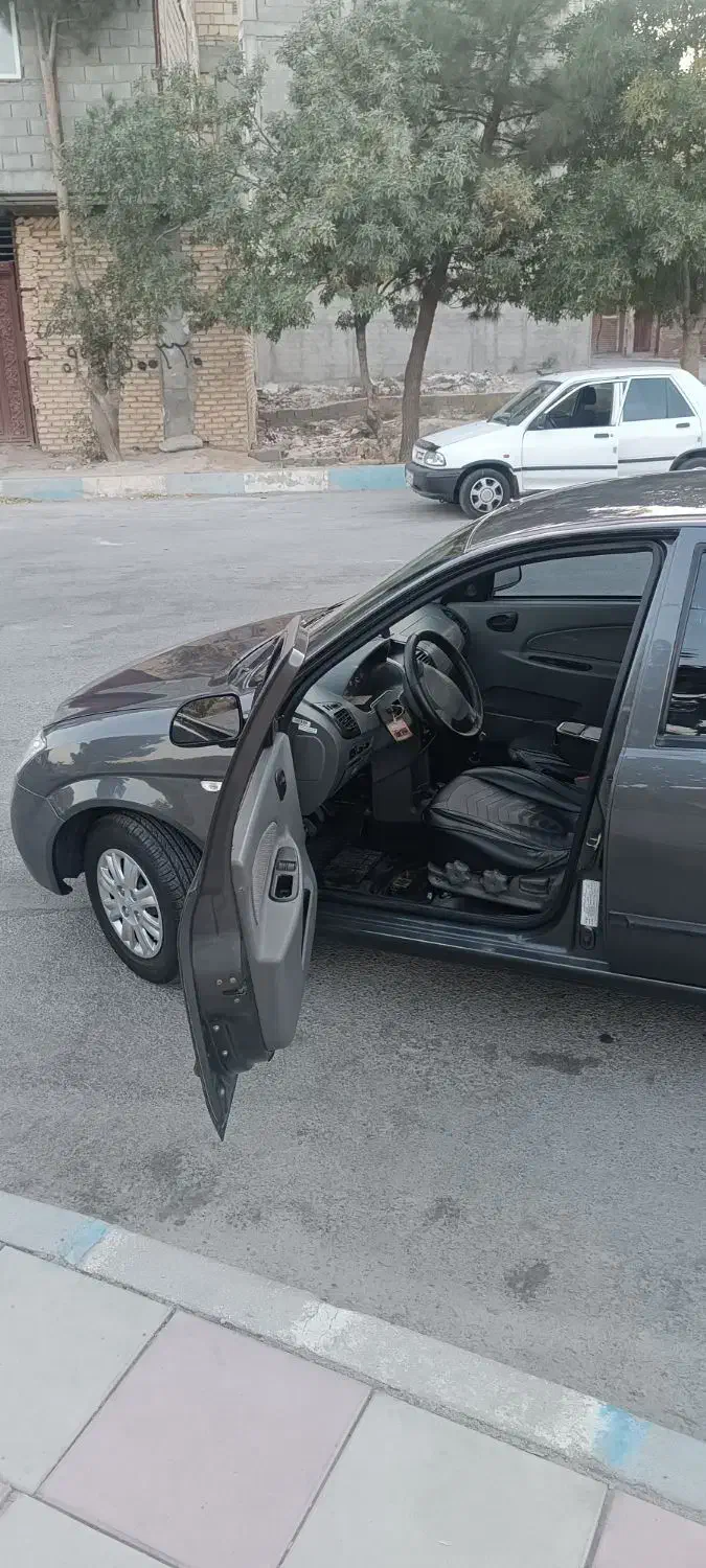 تیبا صندوق دار EX - 1396