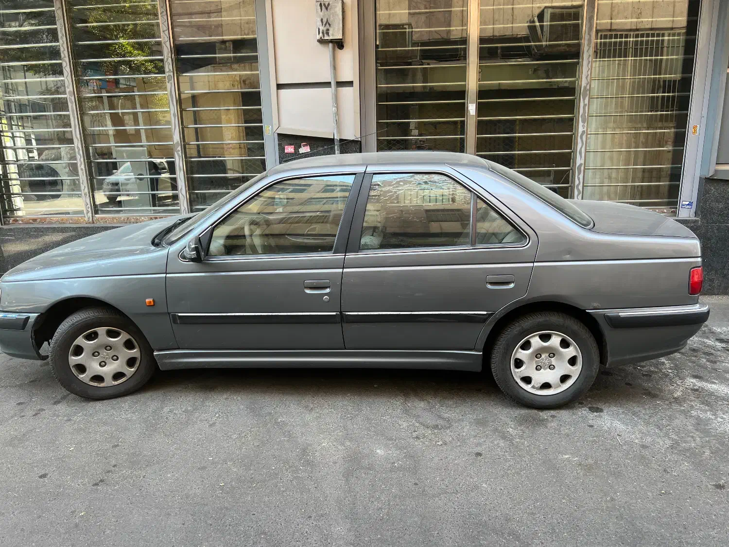 پژو پارس سال - 1390