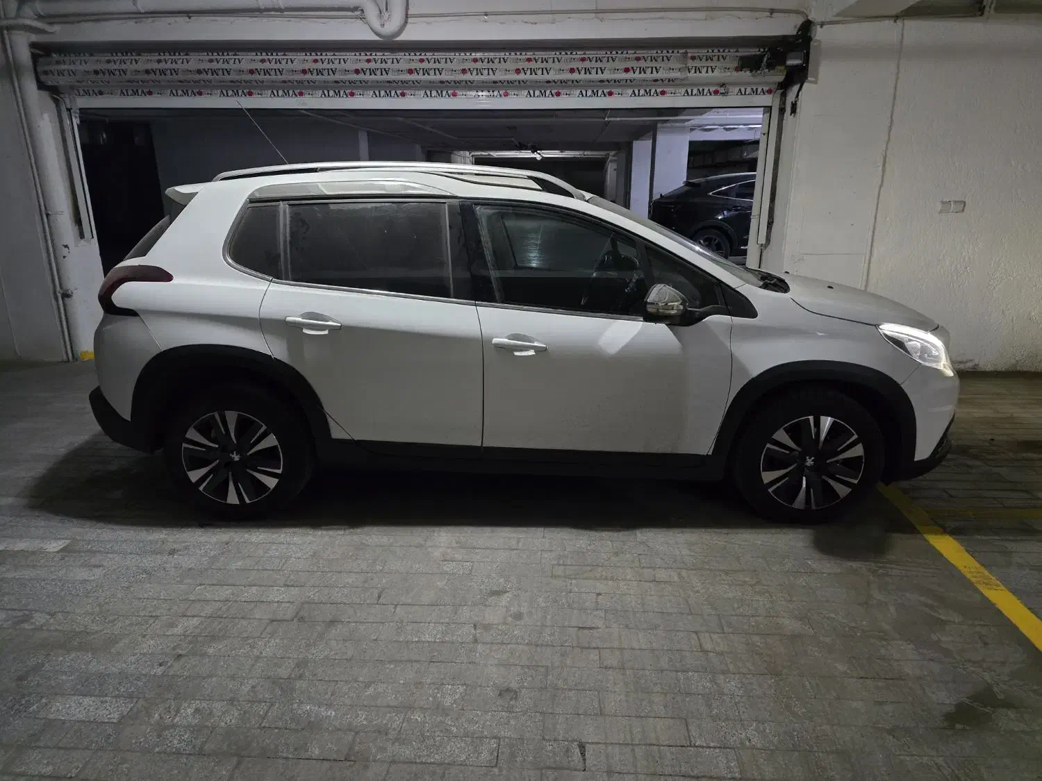 پژو 2008 اتوماتیک - 1396