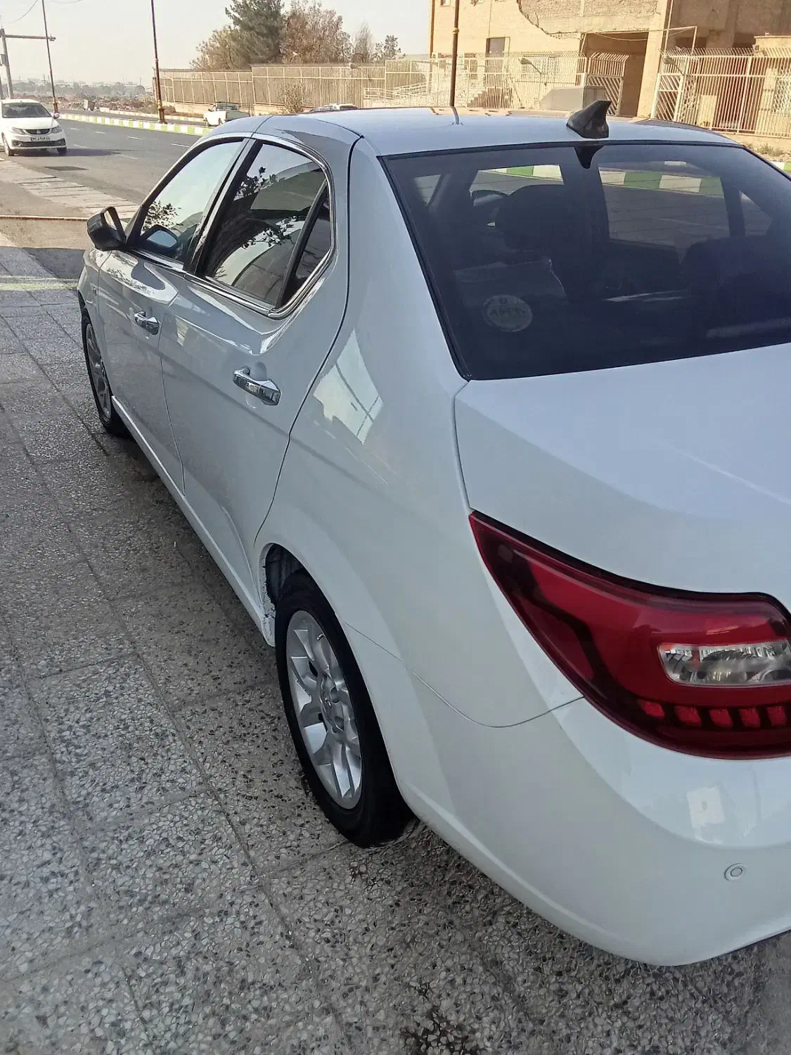 دنا پلاس توربو اتوماتیک - 1401