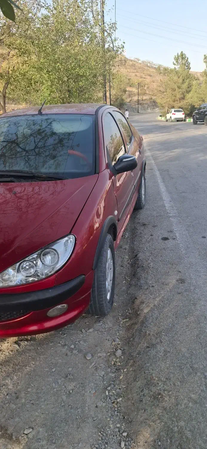 پژو ۲۰۶ صندوق دار v8 - 1392