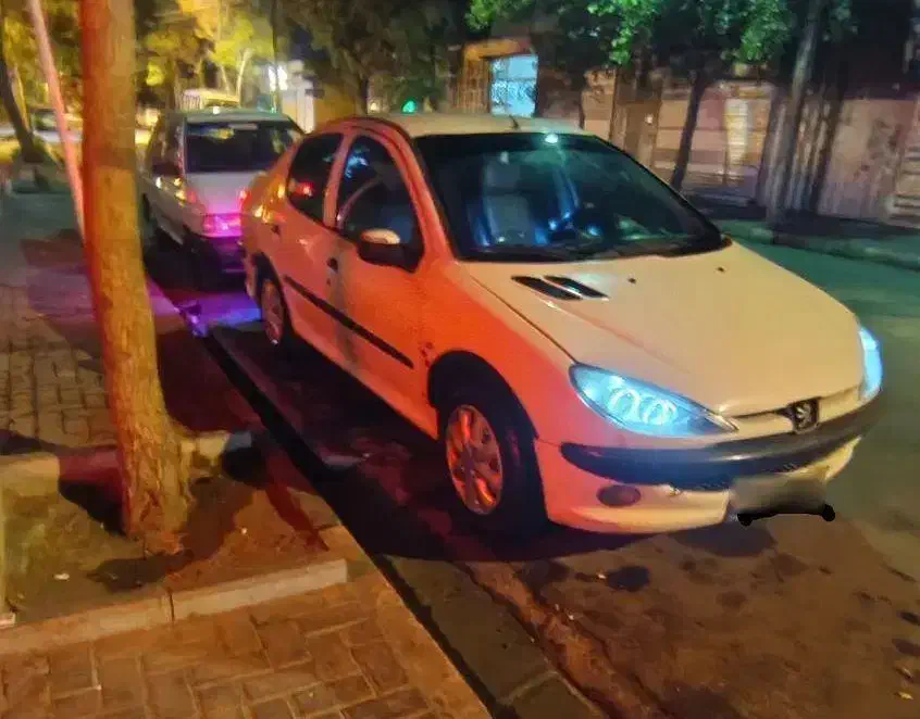 پژو ۲۰۶ صندوق دار v1 - 1386