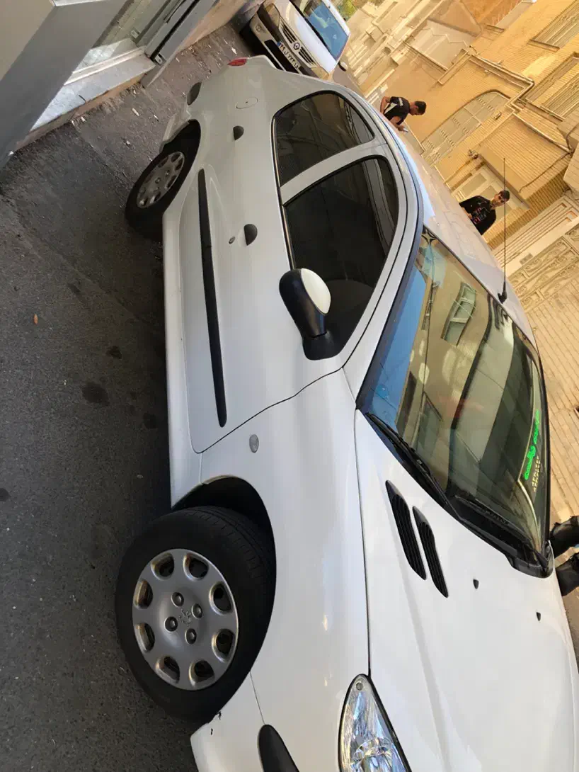 پژو ۲۰۶ صندوق دار v8 - 1397