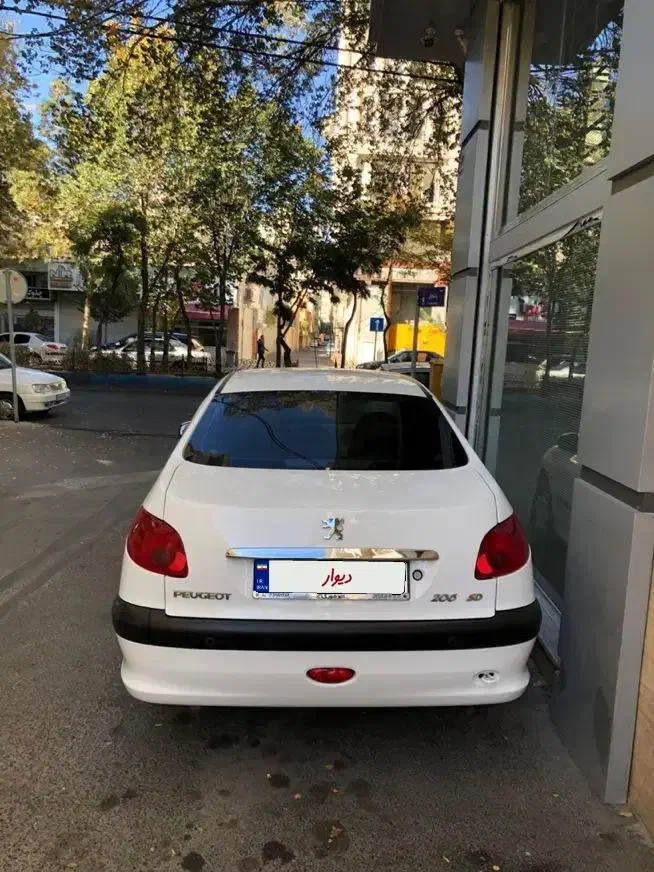 پژو ۲۰۶ صندوق دار v8 - 1397