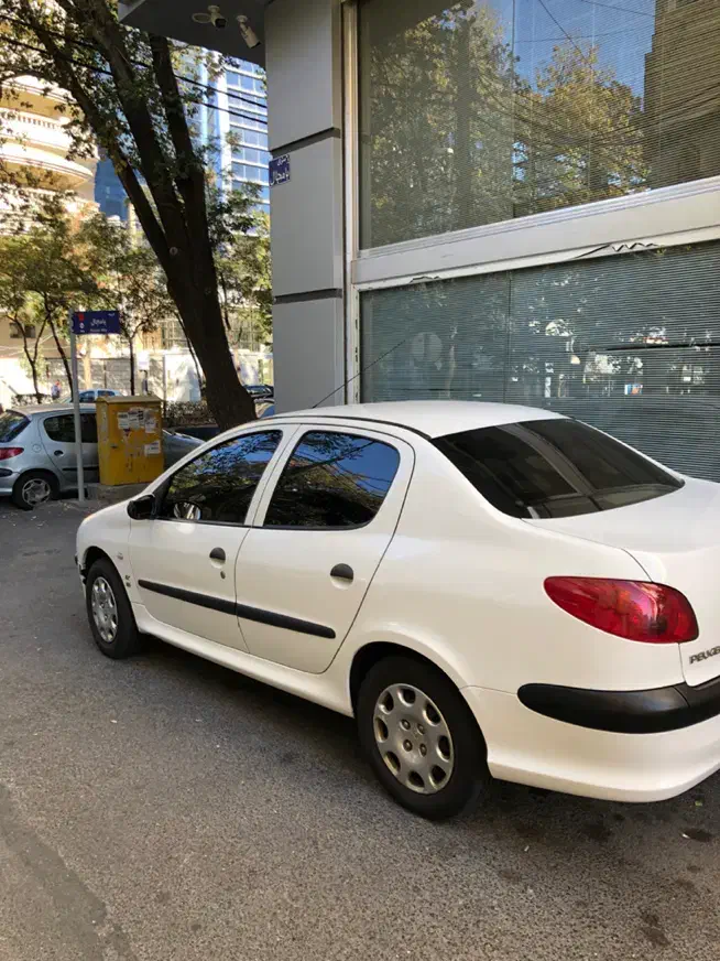 پژو ۲۰۶ صندوق دار v8 - 1397