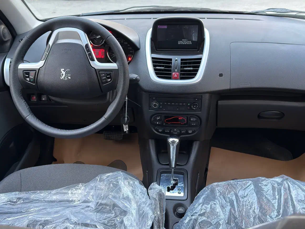 پژو 207 اتوماتیک TU5P - 1404