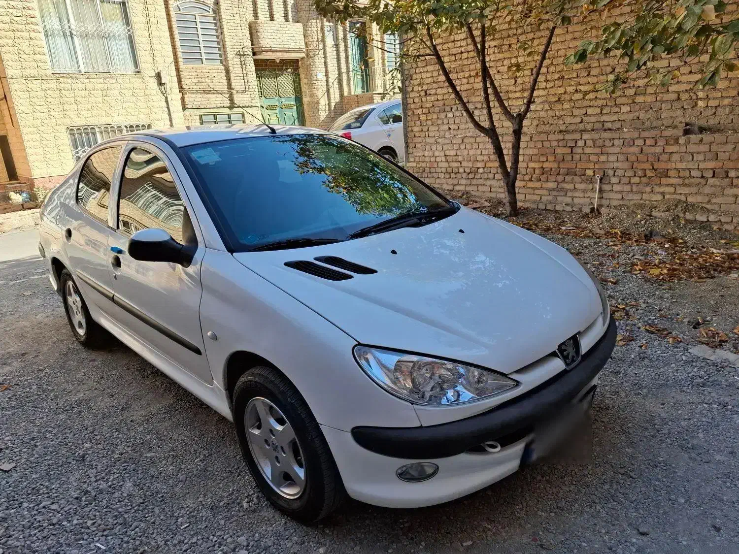 پژو ۲۰۶ صندوق دار v8 - 1395