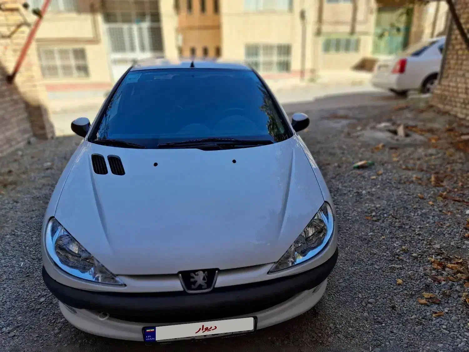 پژو ۲۰۶ صندوق دار v8 - 1395