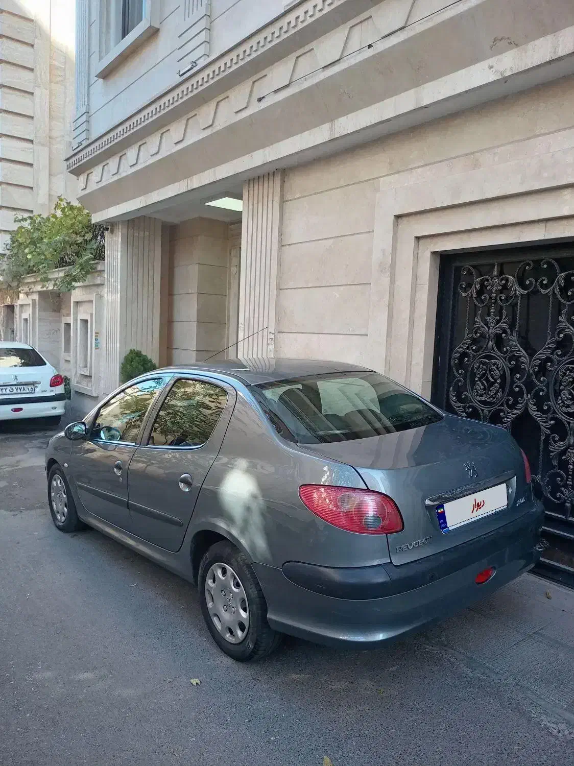 پژو ۲۰۶ صندوق دار v8 - 1395