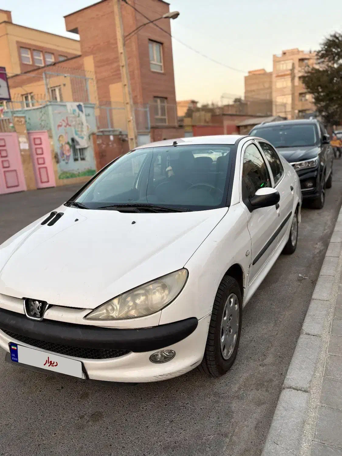 پژو ۲۰۶ صندوق دار v8 - 1396