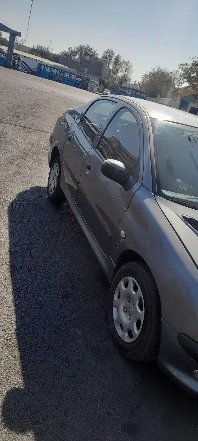 پژو ۲۰۶ صندوق دار v8 - 1389