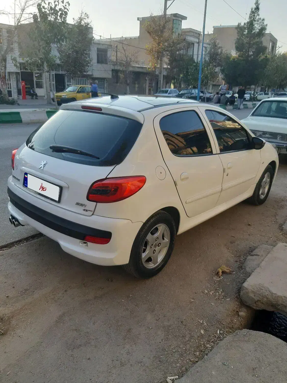 پژو 207 پانوراما دنده‌ای - 1400