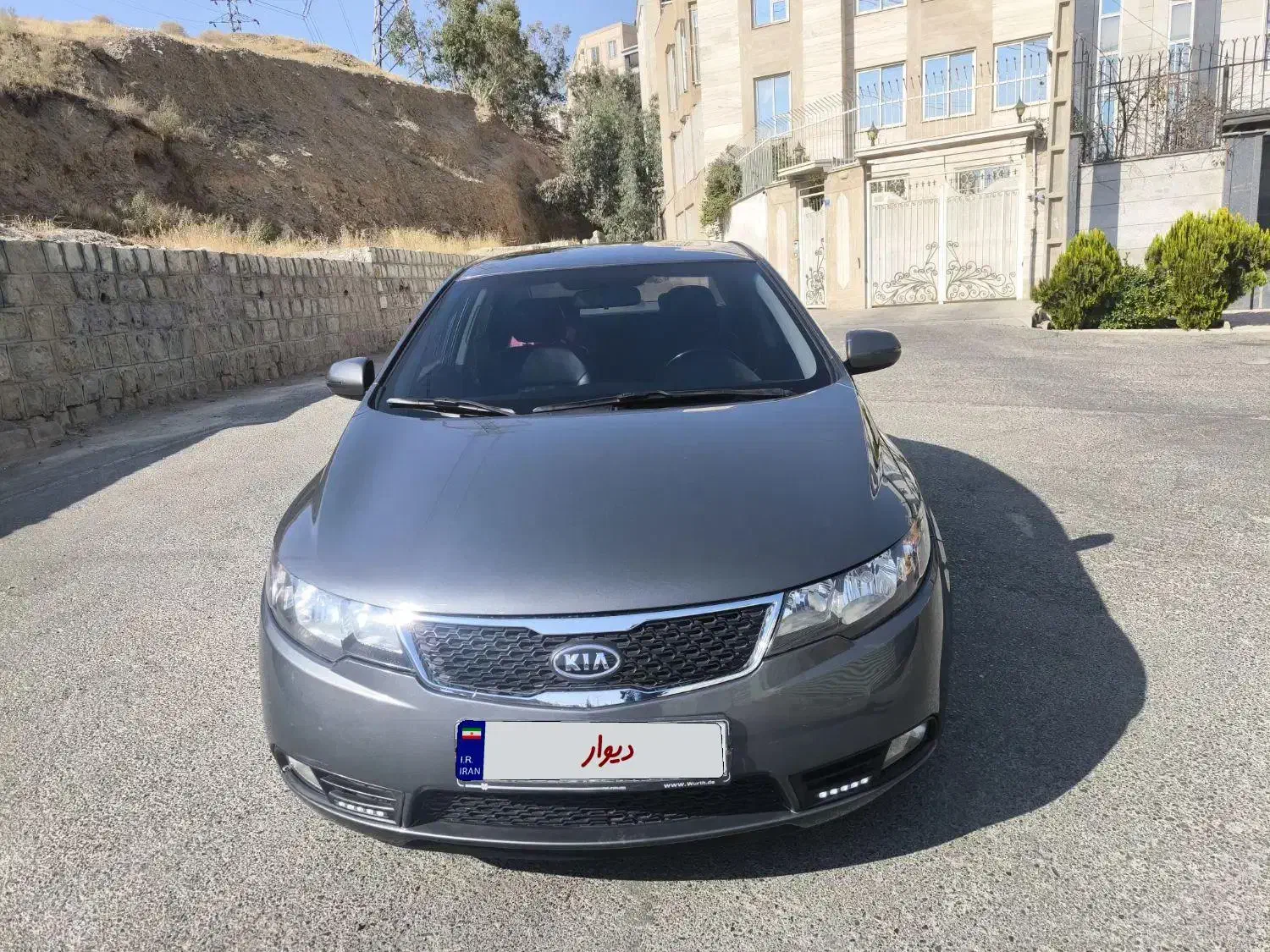 خودرو کیا، سراتو مونتاژ آگهی ann_20951899