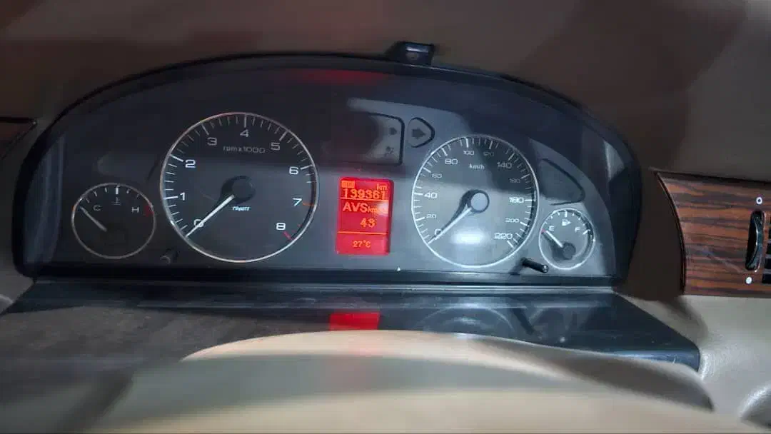 سمند LX XU7 - 1396