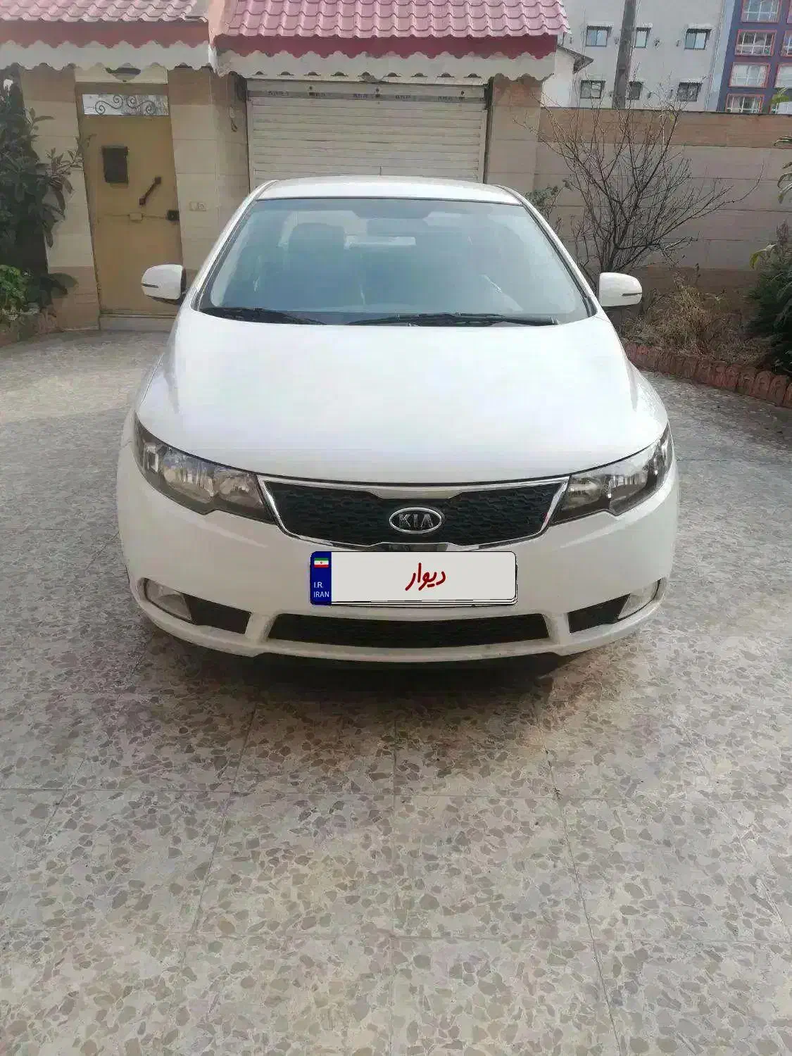 خودرو کیا، سراتو مونتاژ آگهی ann_20954504