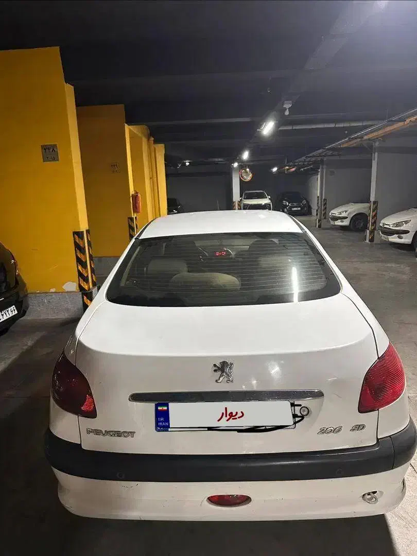 پژو ۲۰۶ صندوق دار v8 - 1399