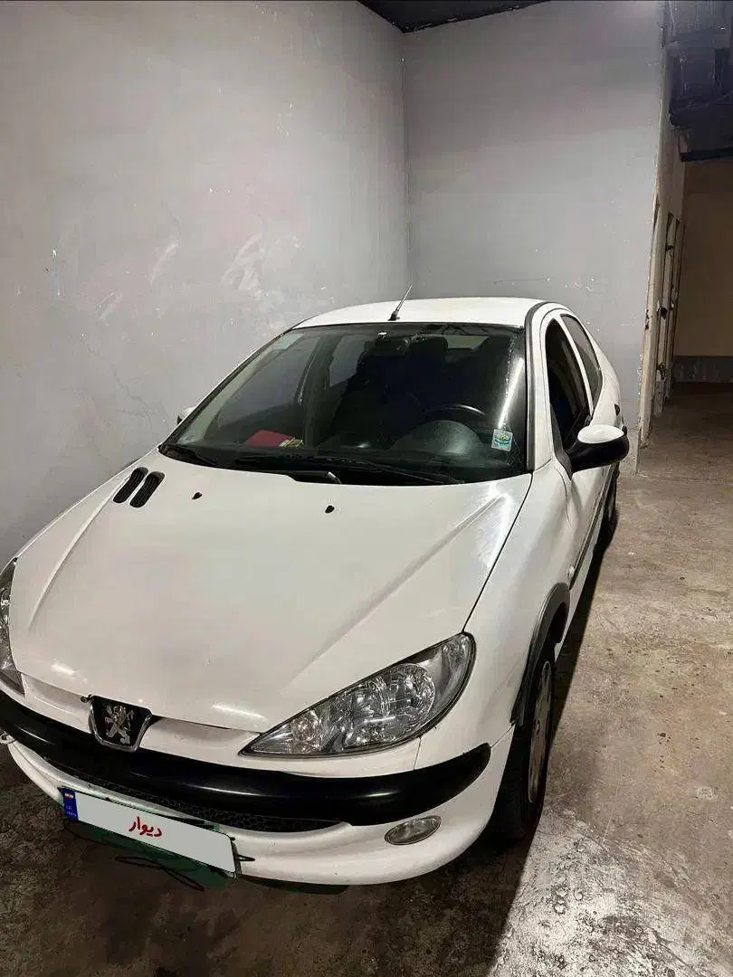 پژو ۲۰۶ صندوق دار v8 - 1399
