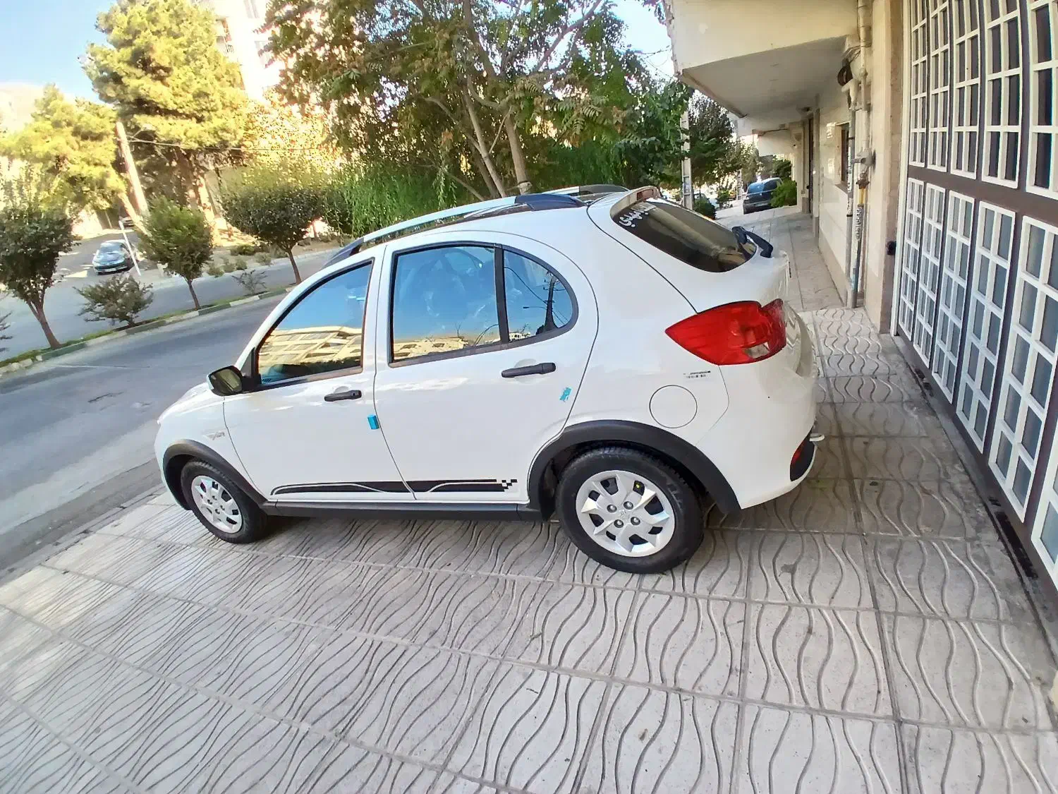 کوییک R دنده‌ای - 1402