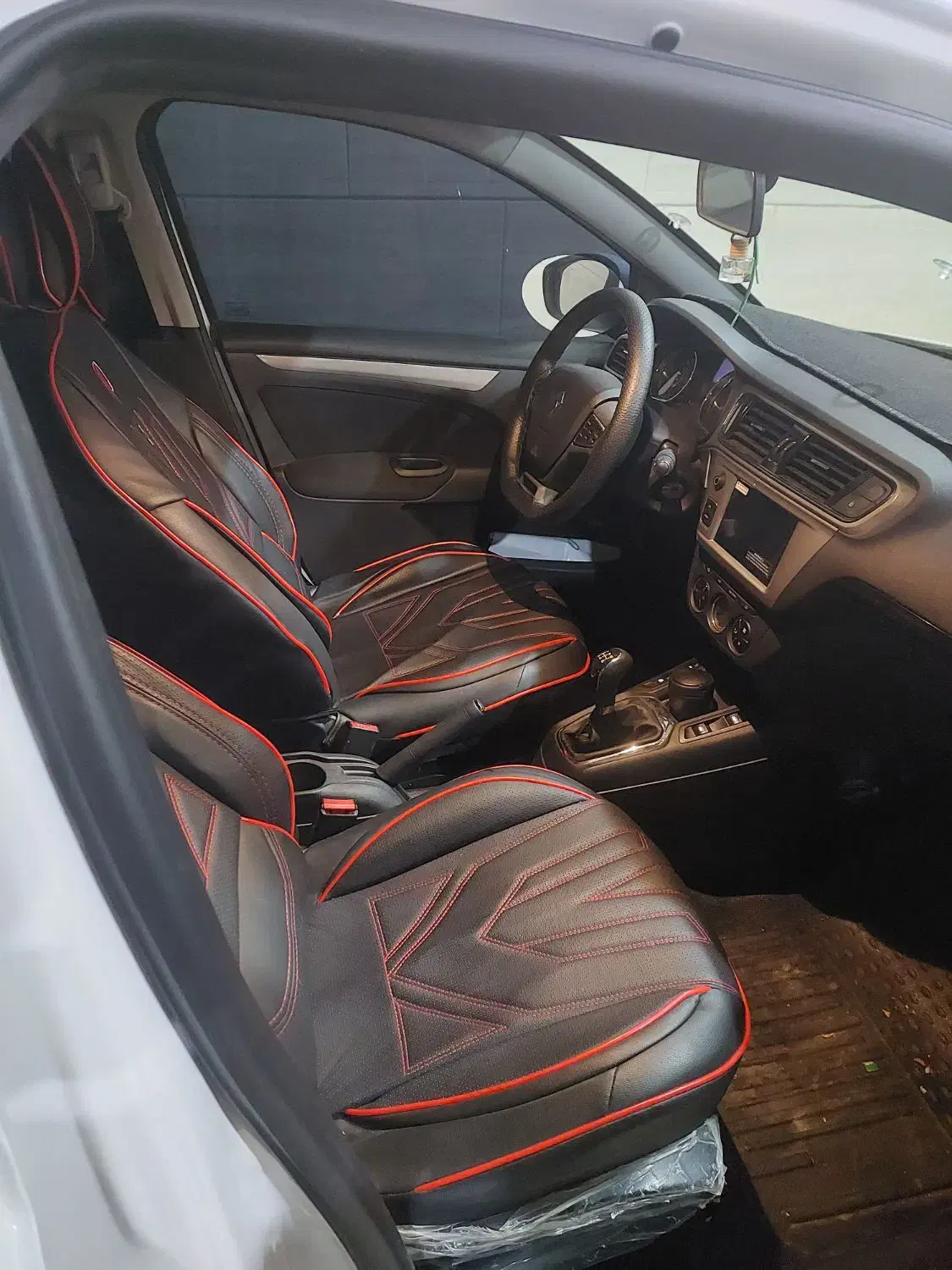 تارا دنده‌ای v1 پلاس ۶ دنده - 1402