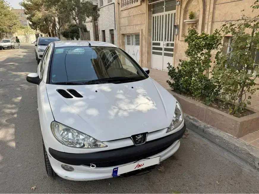پژو ۲۰۶ صندوق دار v8 - 1400