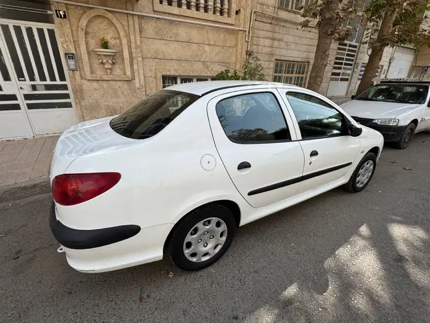 پژو ۲۰۶ صندوق دار v8 - 1400