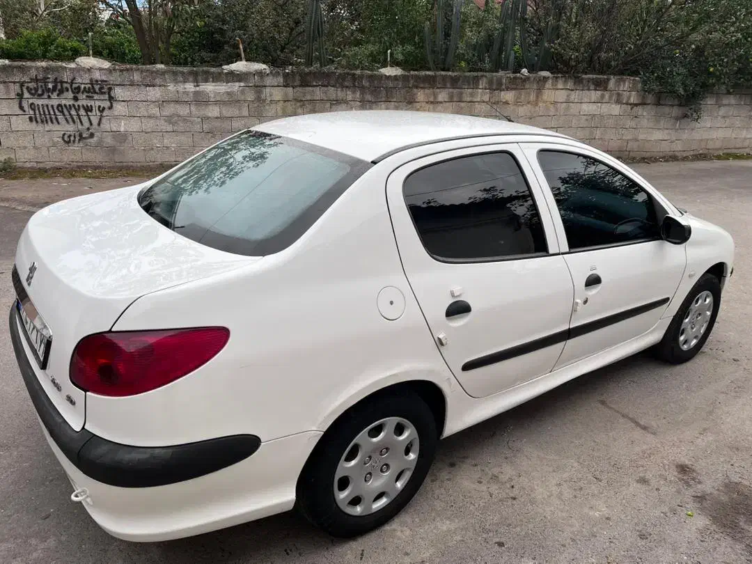 پژو ۲۰۶ صندوق دار v8 - 1395
