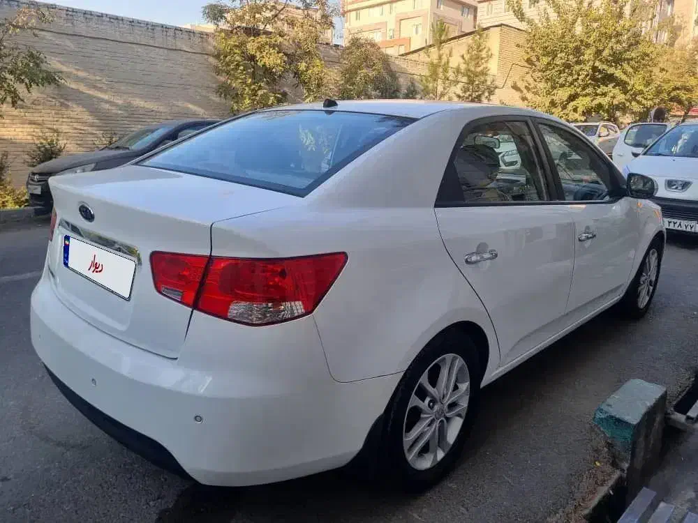 خودرو کیا، سراتو مونتاژ آگهی ann_20958687