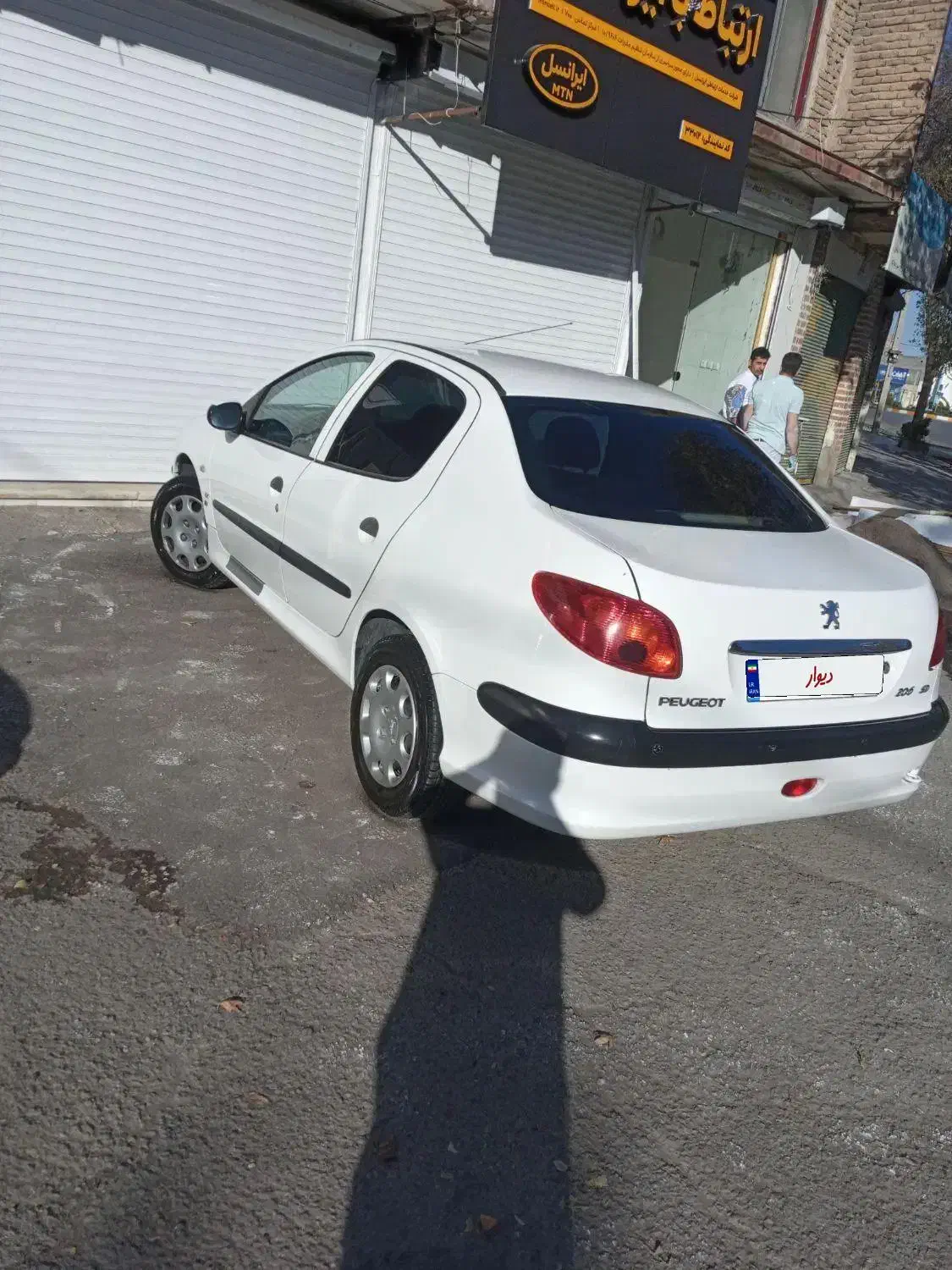 پژو ۲۰۶ صندوق دار v8 - 1398