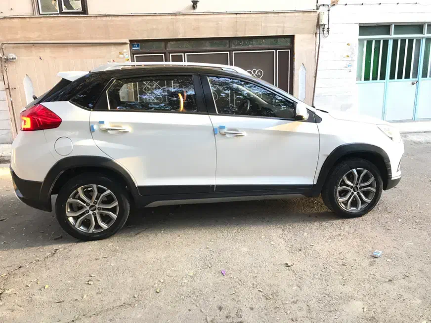 ام وی ام X22 دنده ای اسپرت اکسلنت - 1396