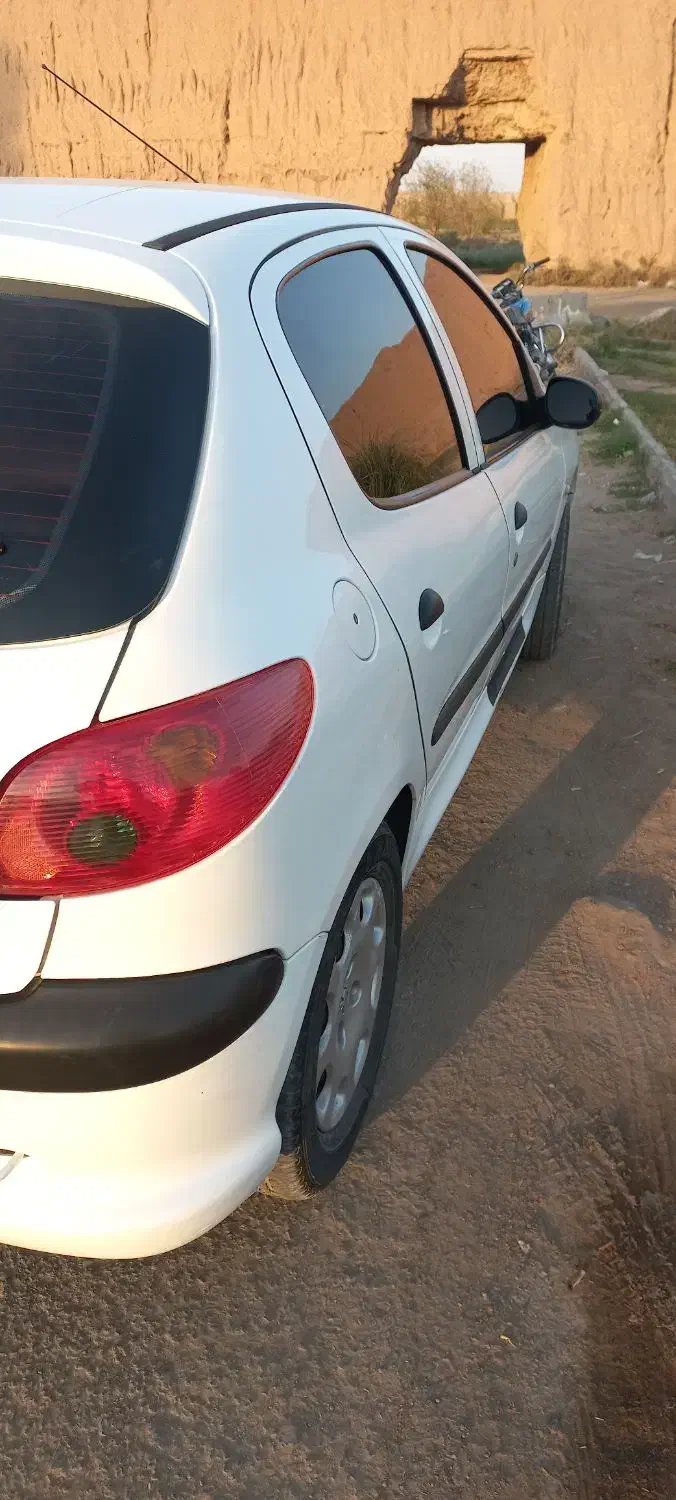 پژو 206 تیپ 3 - 1396